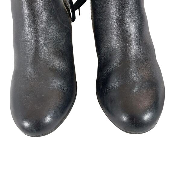 CLARKS! BLACK GENUINE LEATHER WEDGE HEELS, CONTRAST STITCHED ANKLE BOOTS! SZ 6M - Picture 5 of 10